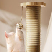 Arranhador para gatos com brinquedos